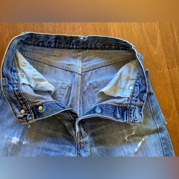 Vintage Levi’s button up heavily worn out 24 waist  cropped fit cheeky! - Picture 11 of 13